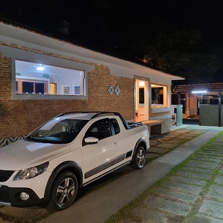 Casa Dom Quixote, Pequena Chacara No Centro Da Cidade Villa Атибая Екстериор снимка