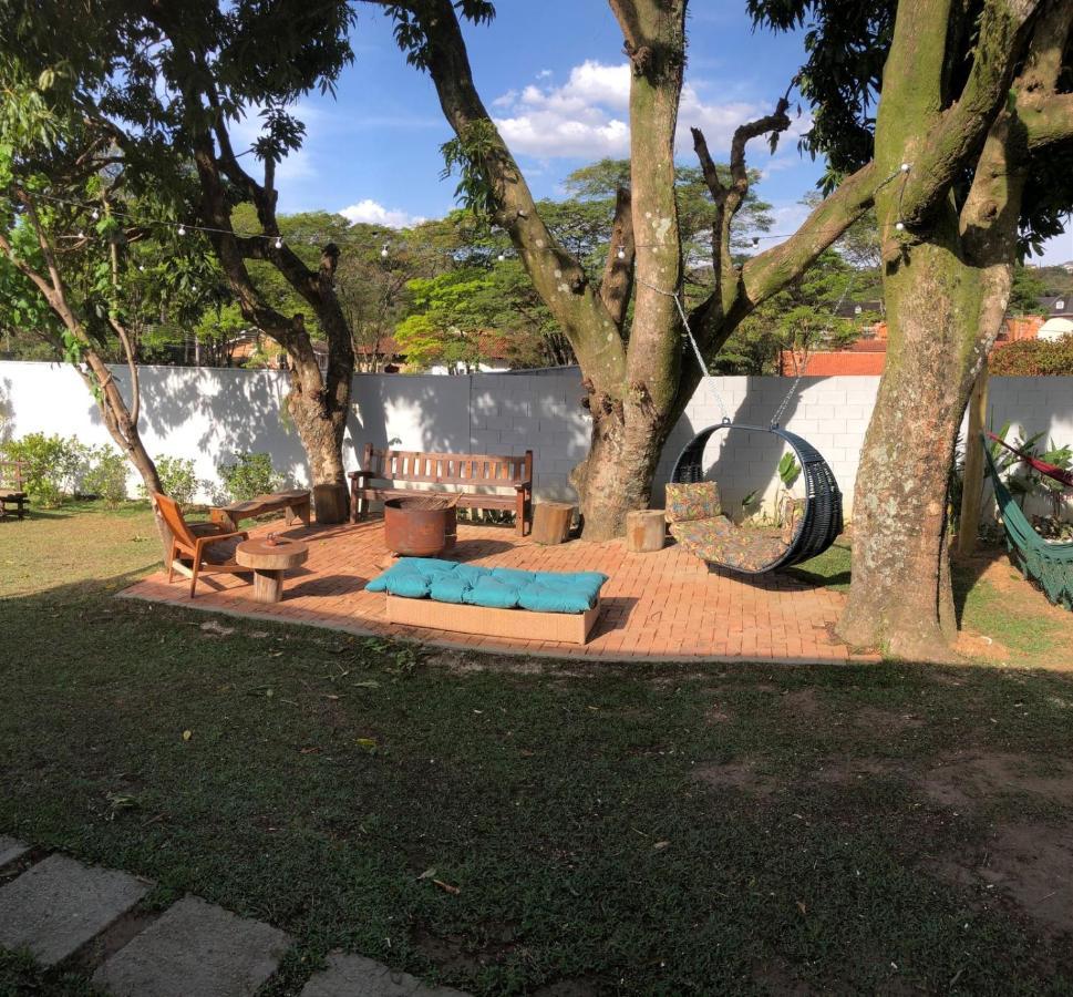 Casa Dom Quixote, Pequena Chacara No Centro Da Cidade Villa Атибая Екстериор снимка